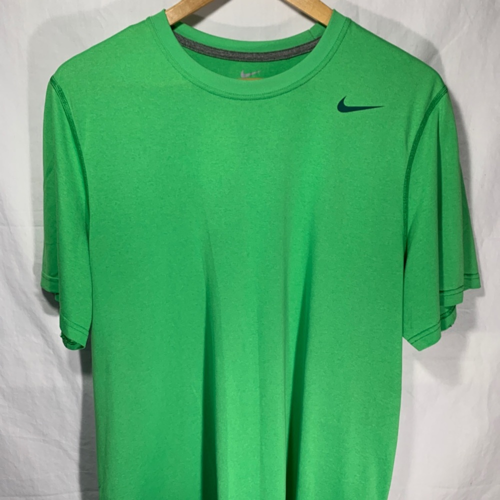 Nike Dri Fit Tech shirt men size L